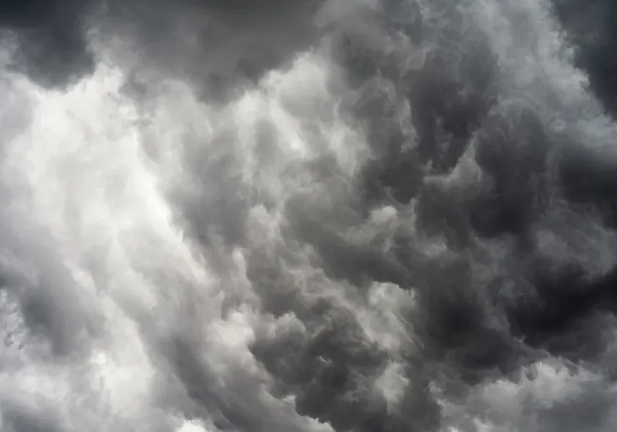 ¿Por qué las nubes se tornan negras antes de la lluvia? Te lo explicamos 1 por que las nubes se tornan negras antes de la lluvia te lo